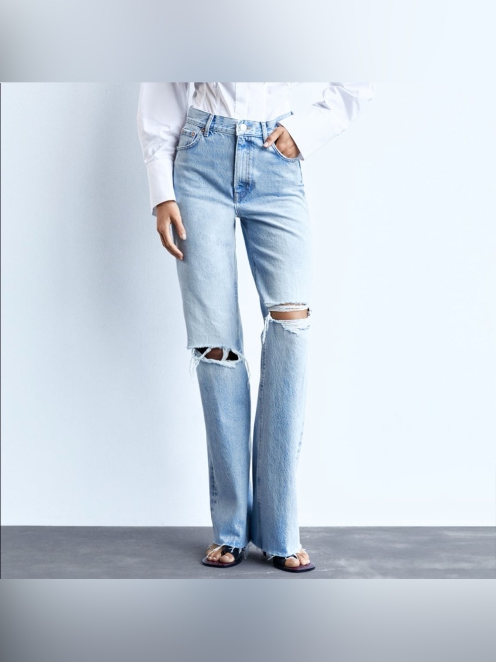 ZARA HI-RISE WIDE LEG DISTRESSED JEANS SIZE 4